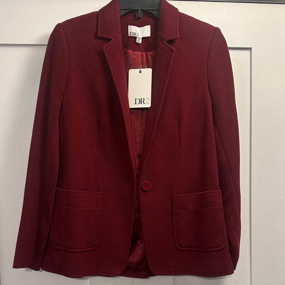 DR2 Elegant Crimson Blazer